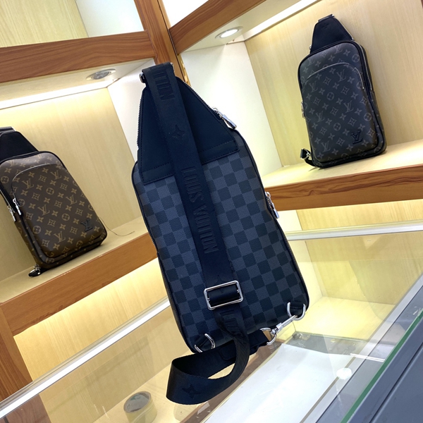 ルイヴィトンバッグ角部分ディテール